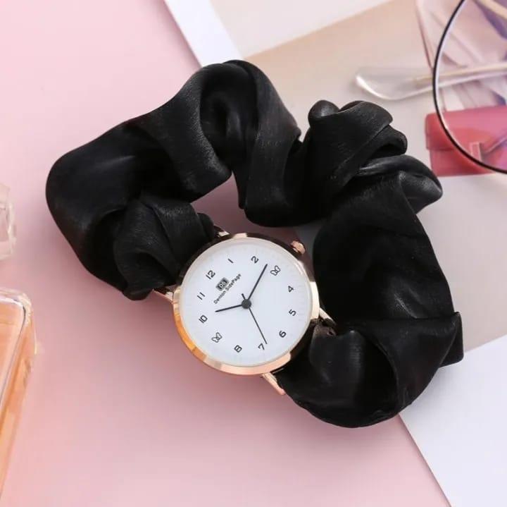 Women's Elegant Scrunchie Style Watch – Fashionable Hairband Wristwatch